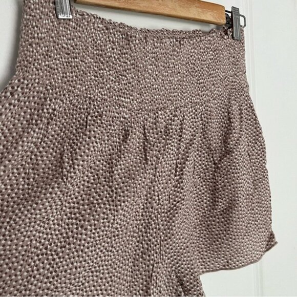 AERIE - Real Good smocked high waisted shorts size M - Picture 4 of 7